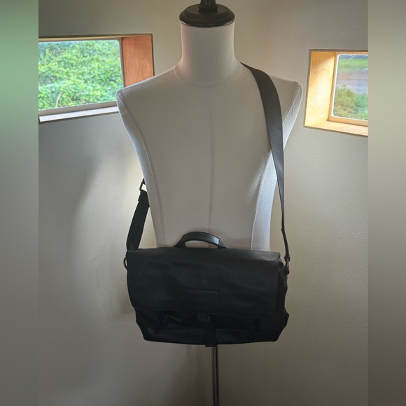 Coach Mixed Material Terrain Shoulder bag style F24673 - Picture 5 of 11